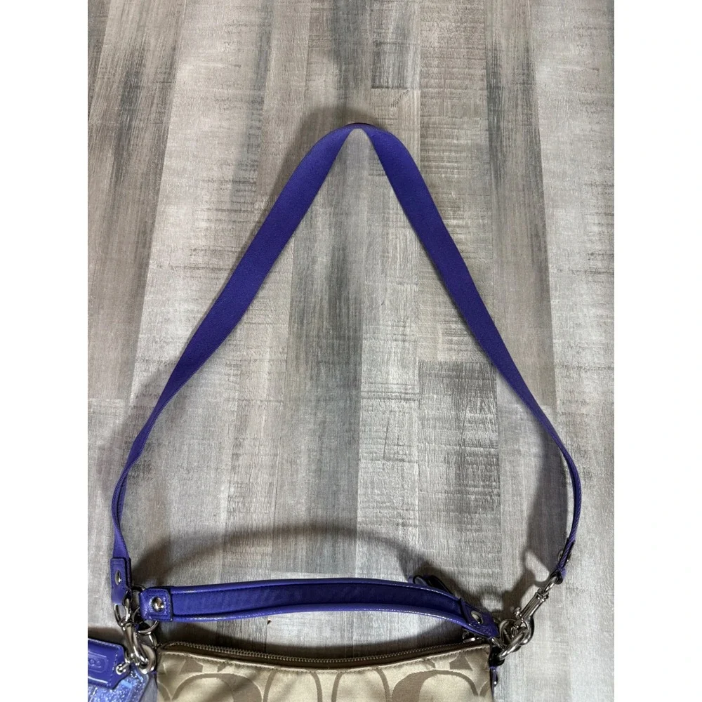 Coach signature poppy